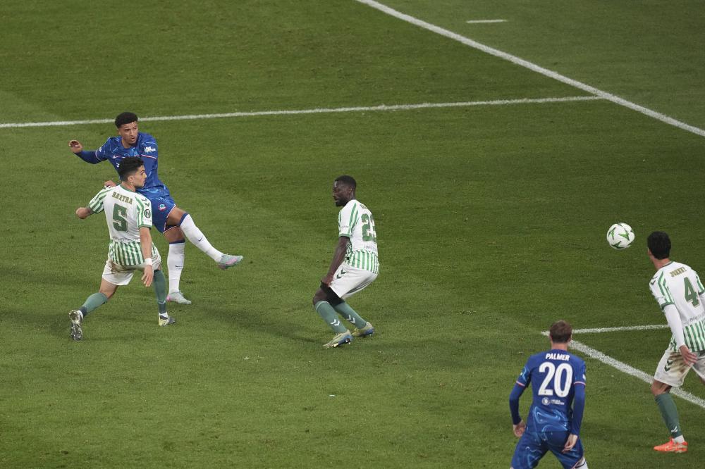 阿方索·戴维斯：本轮欧冠我将迎来复出，不确定是否能上场